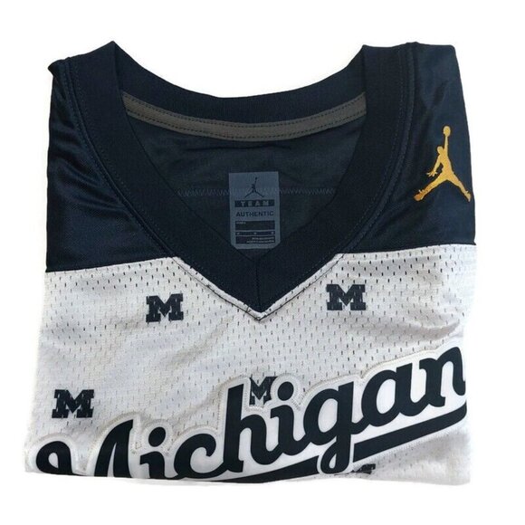 Jordan Michigan Wolverines Football Jersey Womens Size M Cropped Shirt Top White - Picture 10 of 10